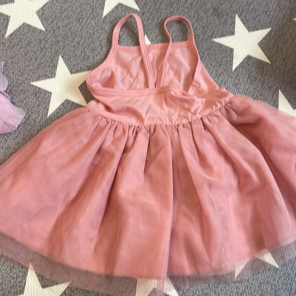 Set of 5 One pinks, white and purple dresses and top sz12-18 months - Picture 12 of 15